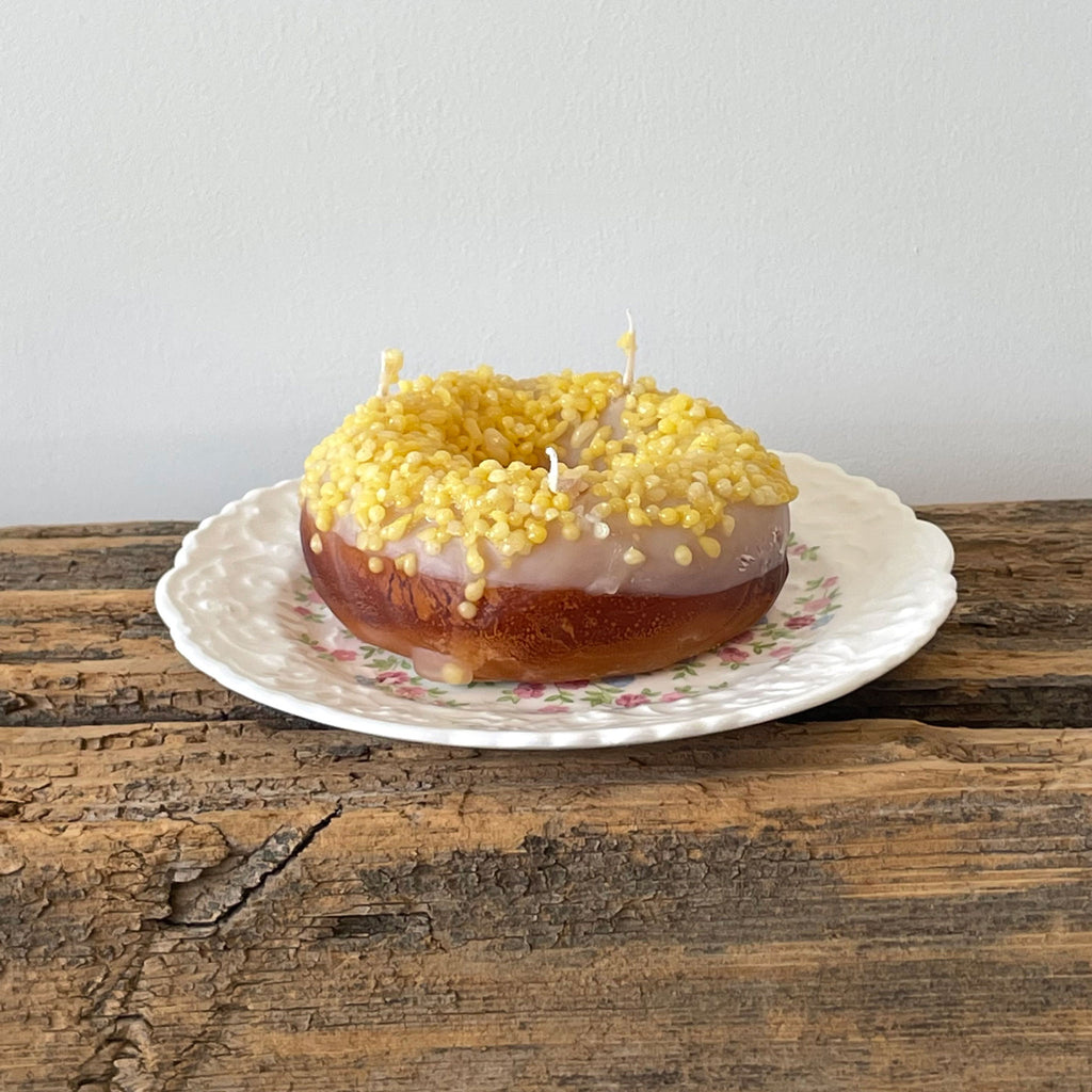 Frosted Vanilla Sprinkled Donut Candle | Italy