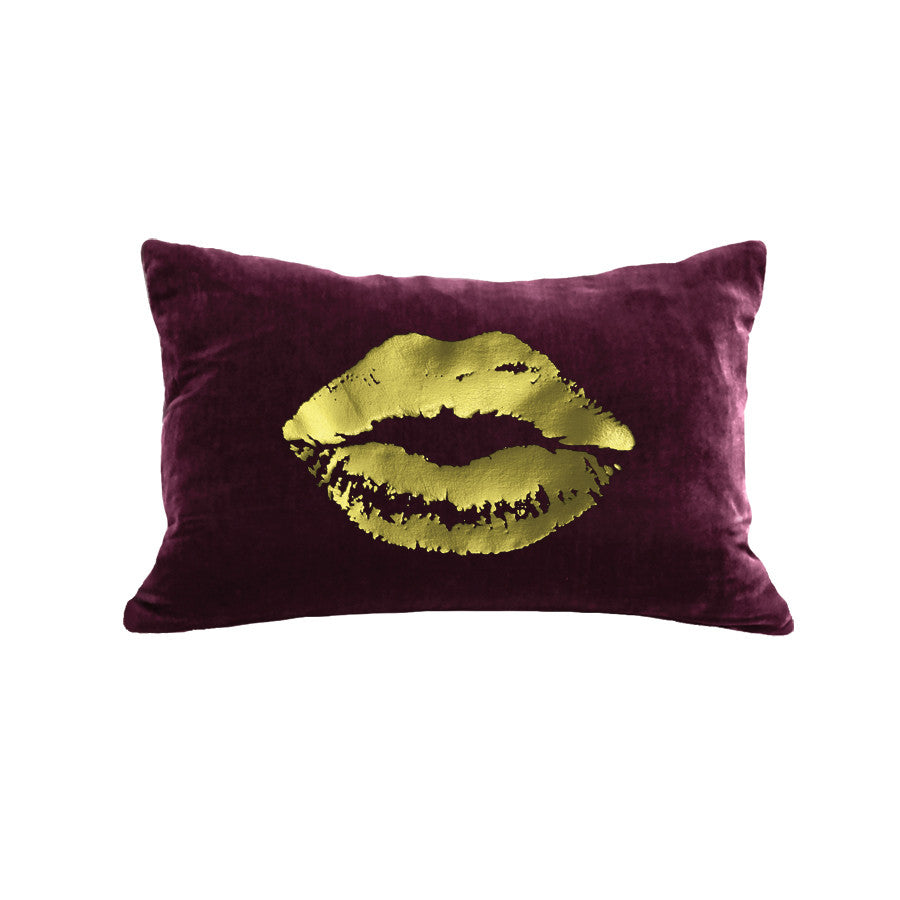 Lips Pillow - berry / gold foil