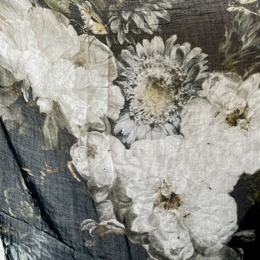 Picturesque Printed Scarf | White Roses | Italy