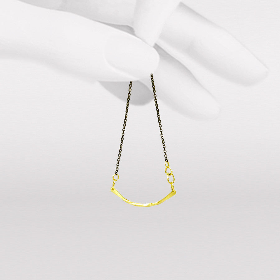 Mini Bias Arc Necklace