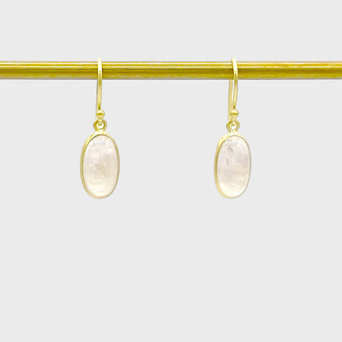 Vertical Oval Earring | Rainbow Moonstone