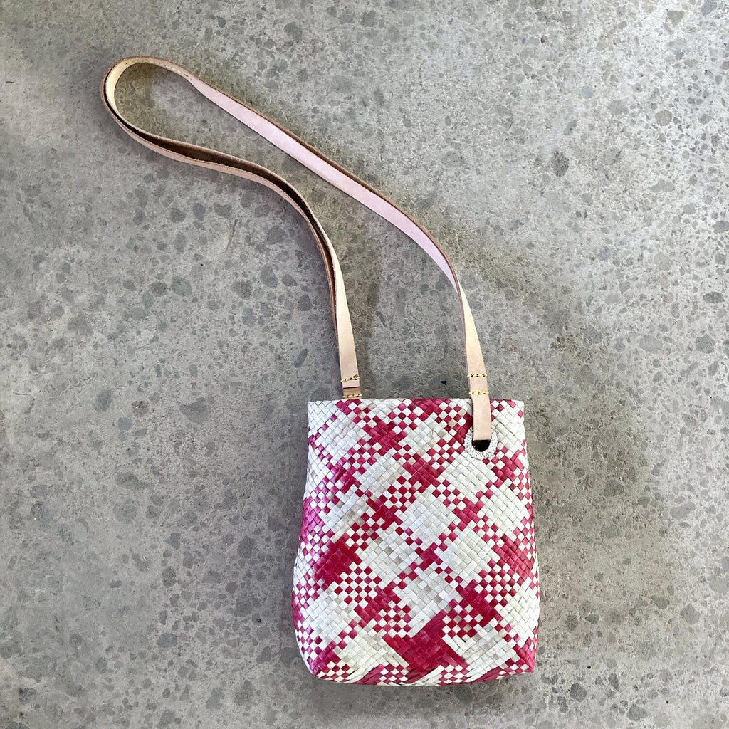 Handwoven Little BAG | Bintang