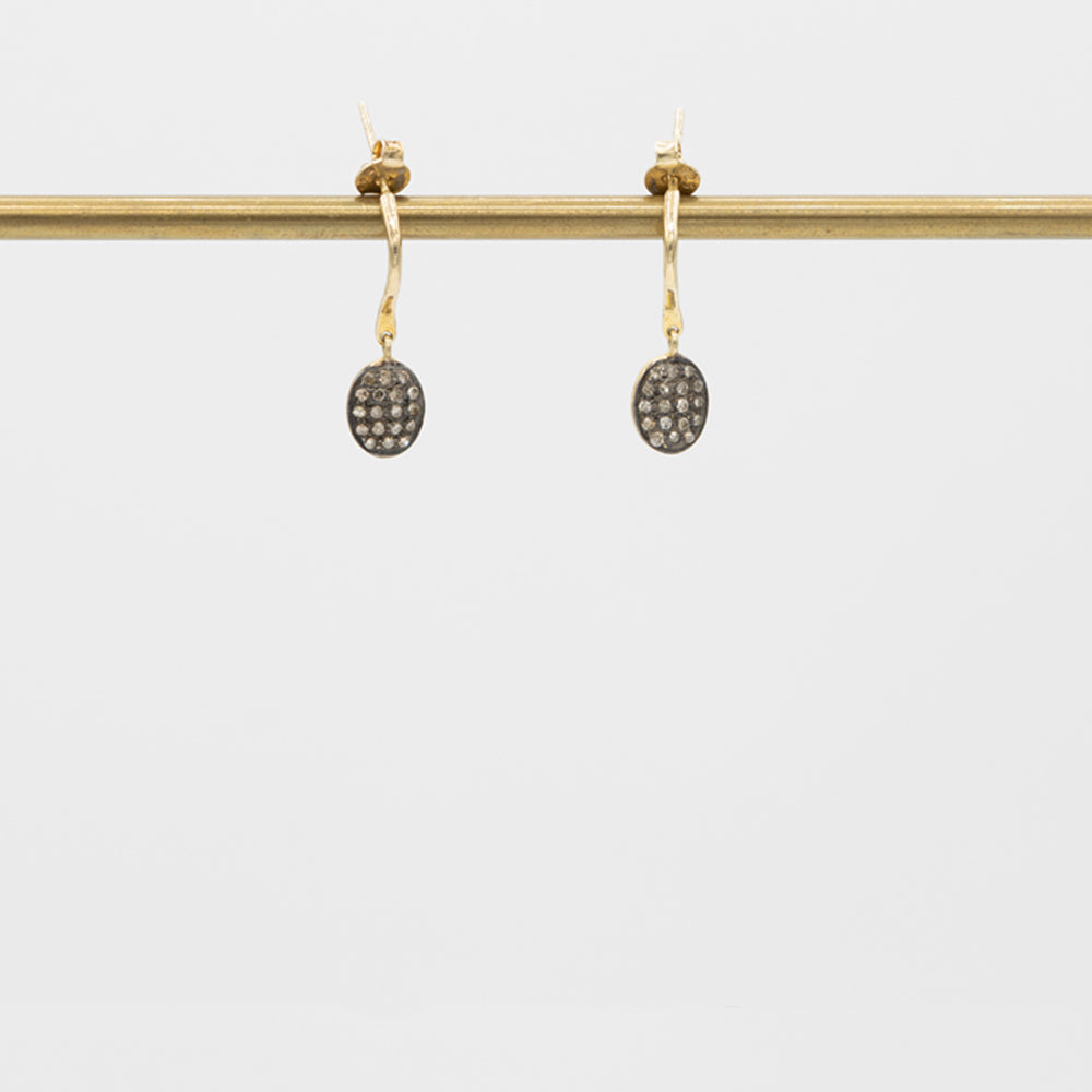 Pilli Diamond Oval Pavé Earrings | Black